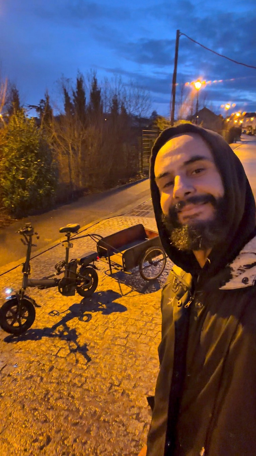 🚚🔧 كيف رجّعنا “التريبورتور” يخدم من جديد؟ تجربة واقعية خطوة بخطوة (تنظيف + صباغة + تجهيز للنقل والعمل)